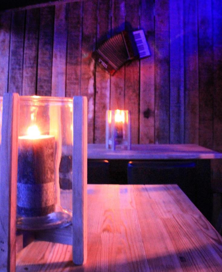 B&B Music City Wibrin Zewnętrze zdjęcie
