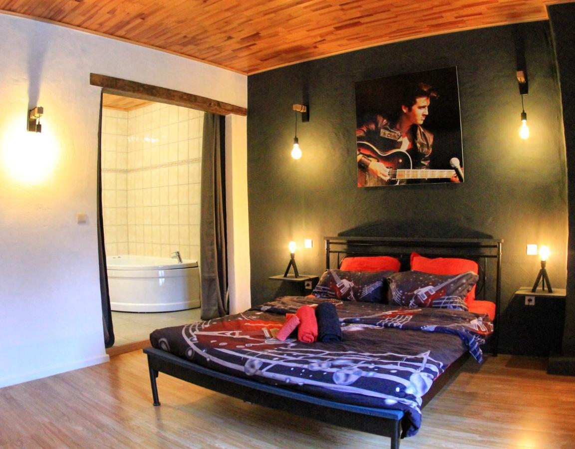 B&B Music City Wibrin Zewnętrze zdjęcie