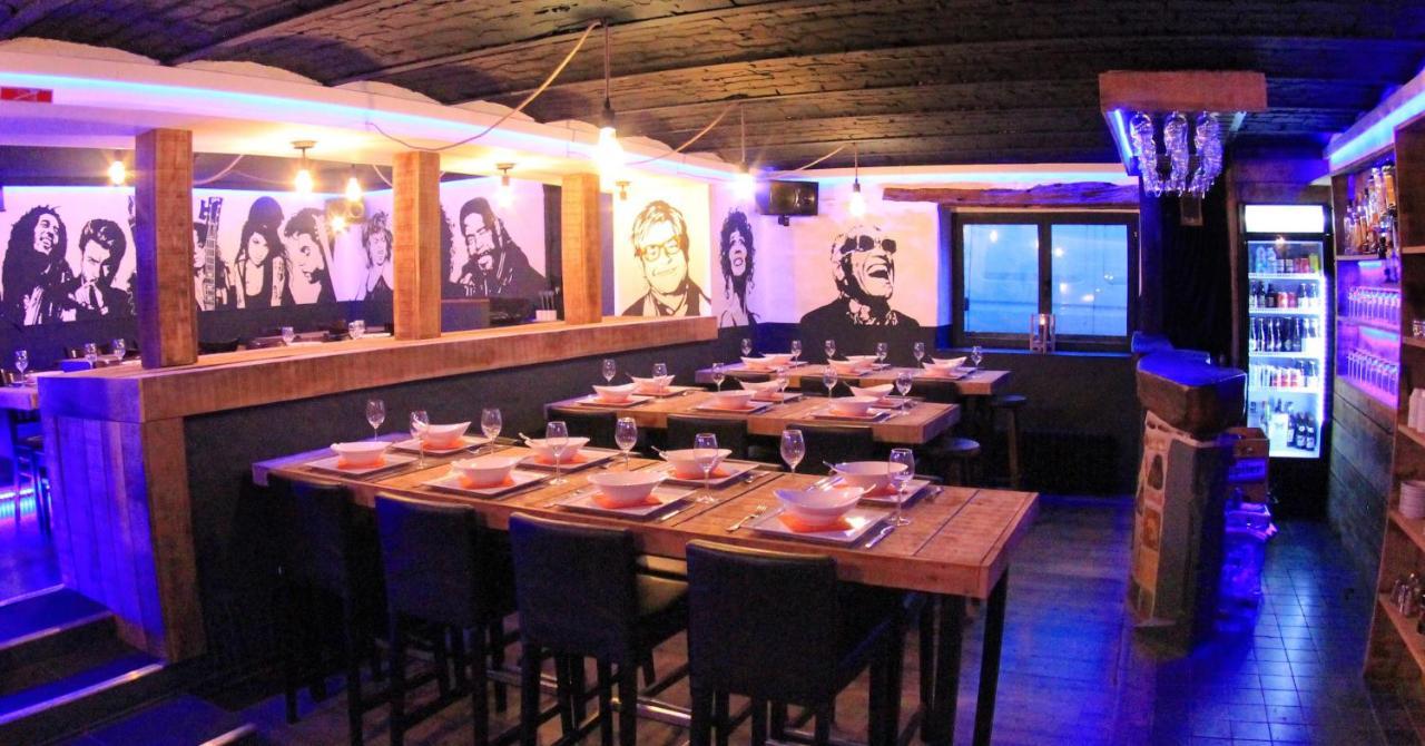 B&B Music City Wibrin Zewnętrze zdjęcie