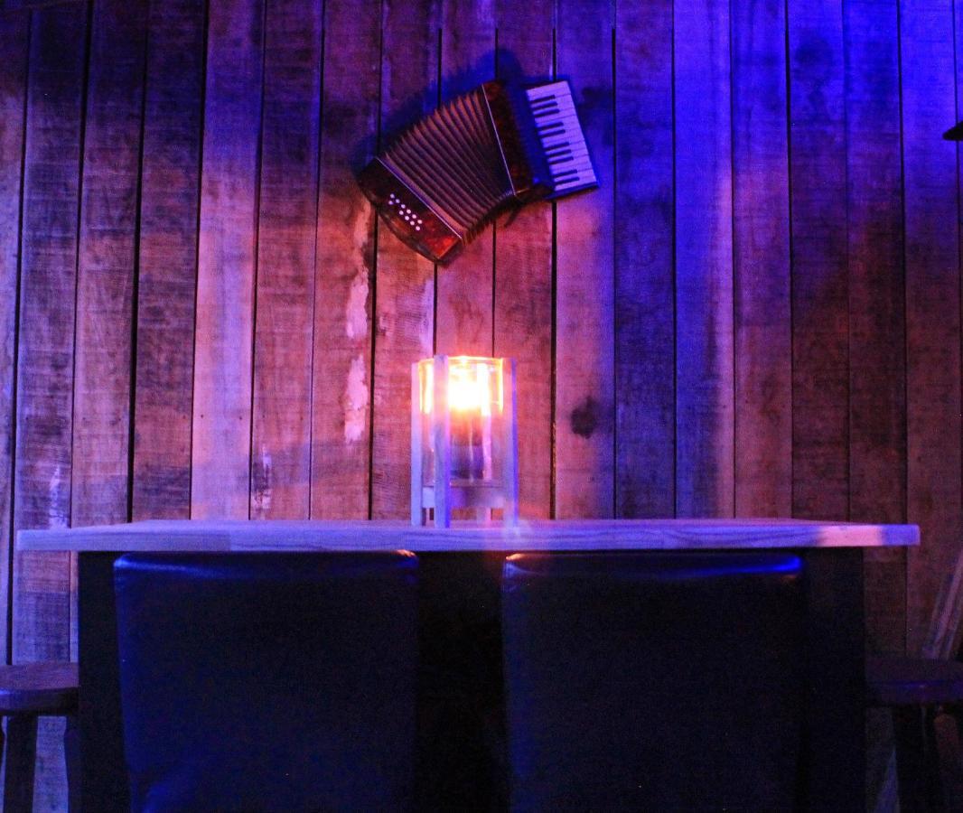 B&B Music City Wibrin Zewnętrze zdjęcie